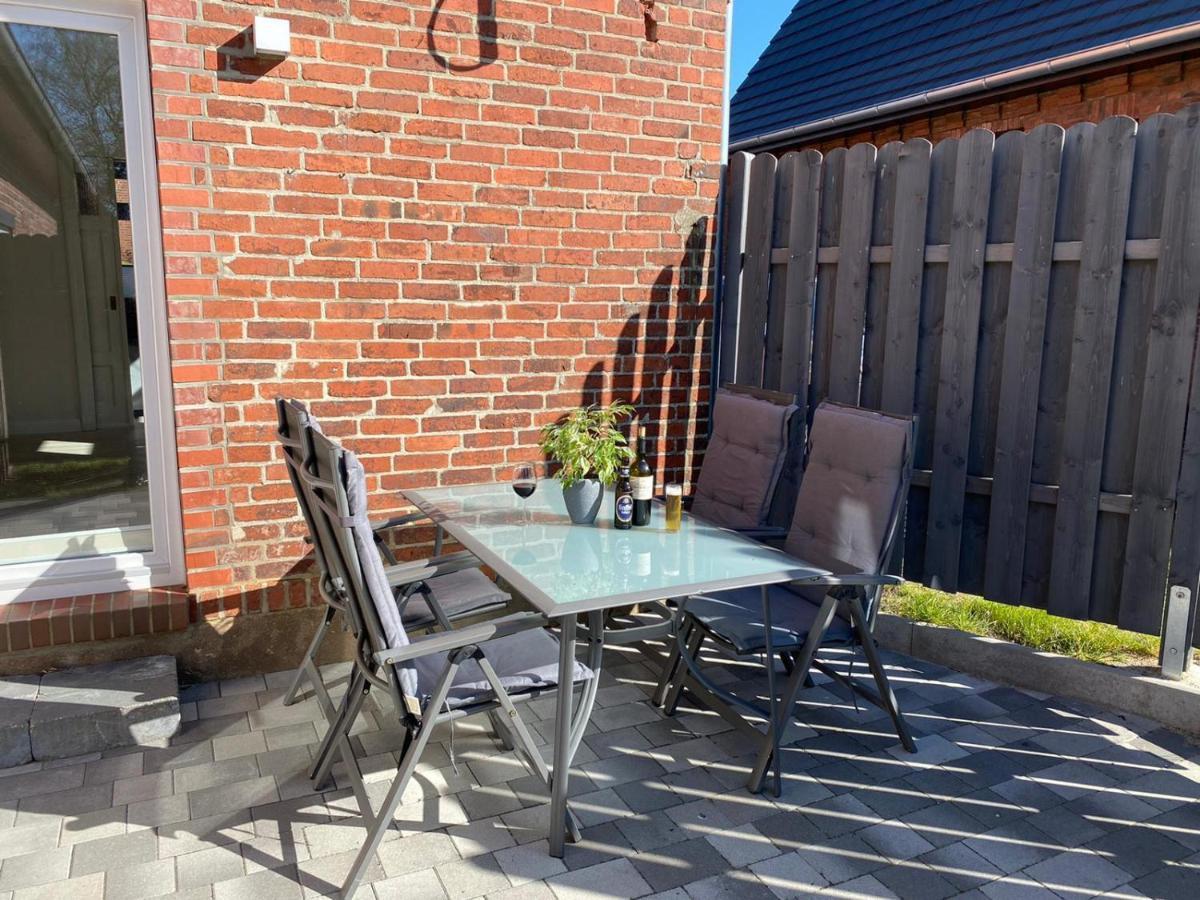 Ferienwohnung „Opa'S Tohuus“Mit Fahrraedern, Husum Хузум Экстерьер фото