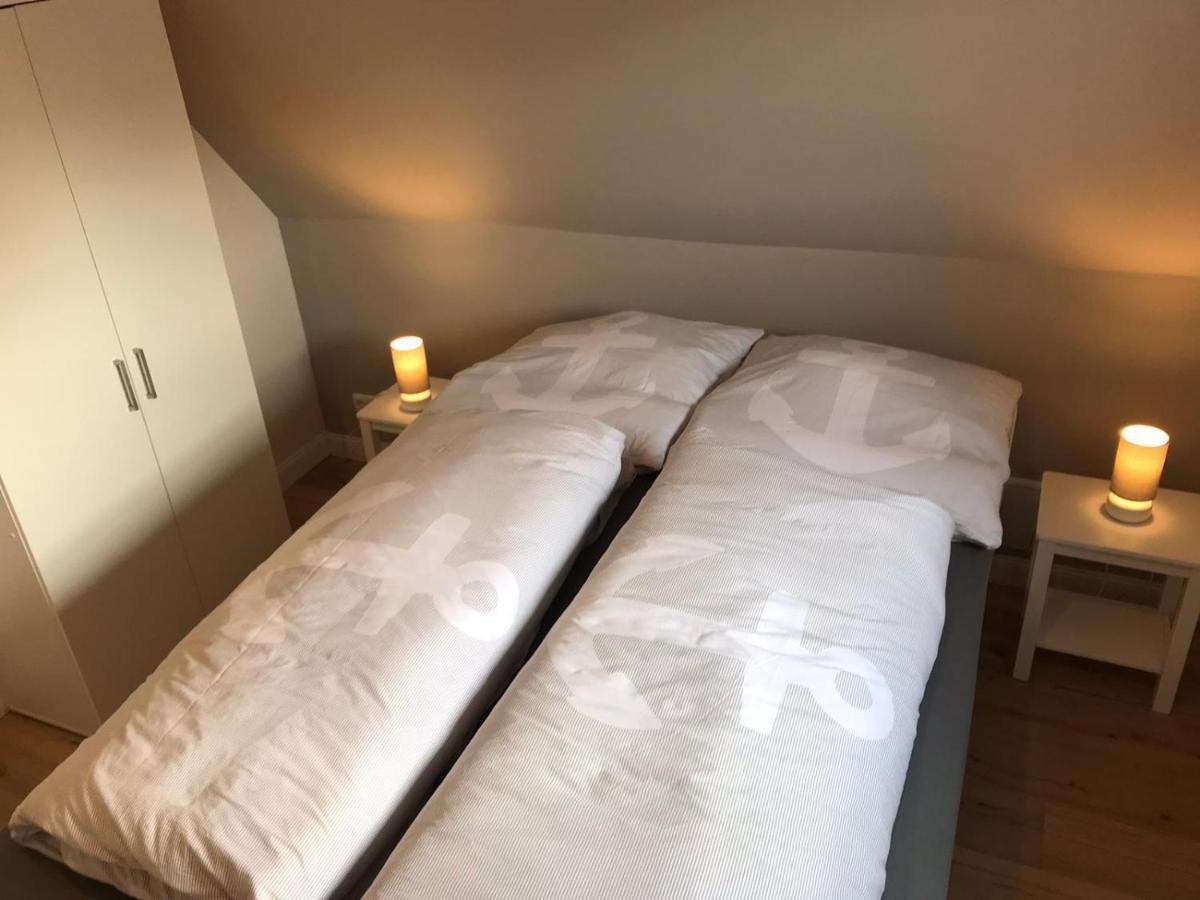 Ferienwohnung „Opa'S Tohuus“Mit Fahrraedern, Husum Хузум Экстерьер фото
