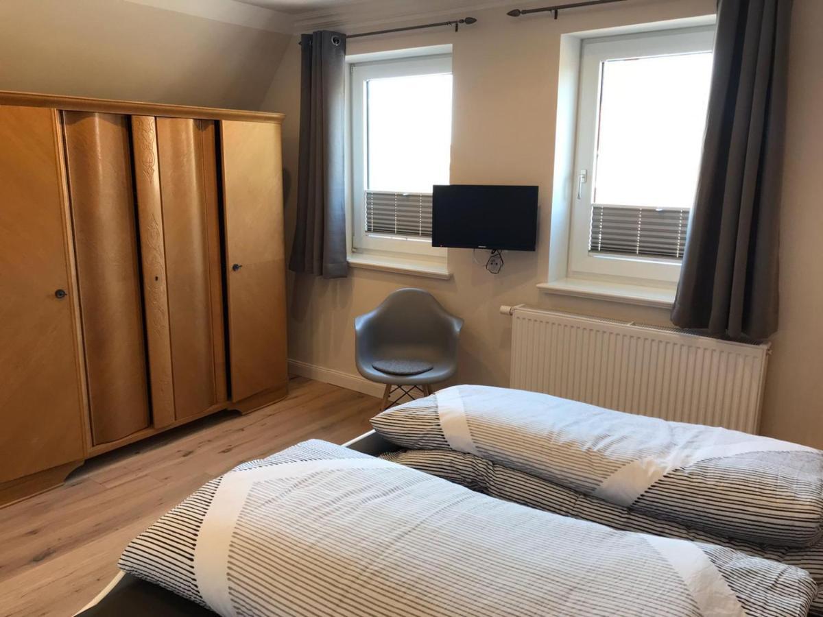 Ferienwohnung „Opa'S Tohuus“Mit Fahrraedern, Husum Хузум Экстерьер фото